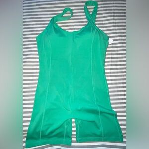 Paragon Fitwear Reluna AirBrushed Sculptseam Shortsuit in Parakeet Size M